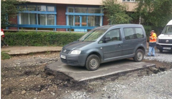 És még mondja valaki, hogy nem halad az útfelújítás!