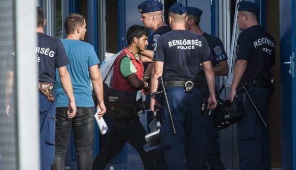 Magyar-román retorikai deathmatch a migránsügy miatt