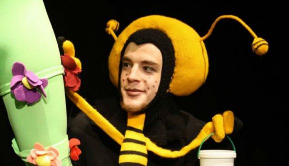 To Bee or not to... de nem a Monty Pythontól