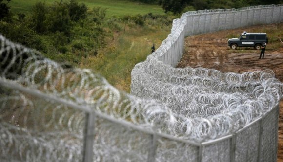 „Magyarország magatartása a menekültekkel szemben szégyen Európára”