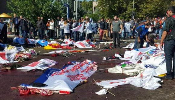 Törökországban életveszélyes a békéért tüntetni