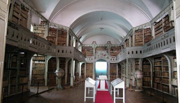 Amerikai bírálat a Székely Mikó és a Batthyáneum miatt