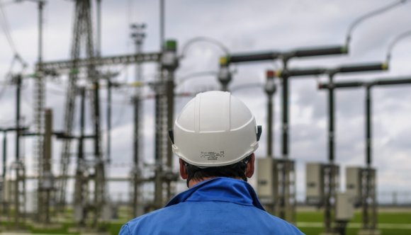 Drágább a román áram Romániában, mint Magyarországon