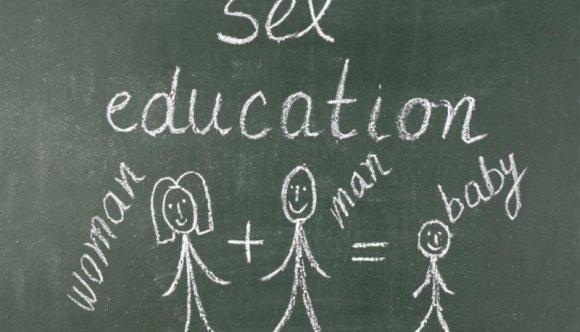 Tiltakozás a nemi felvilágosítás ellen