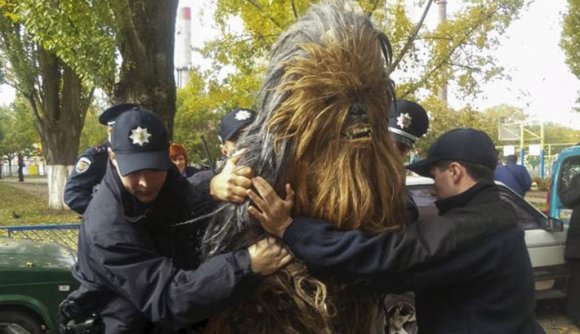Őrizetbe vették Csubakkát Ukrajnában