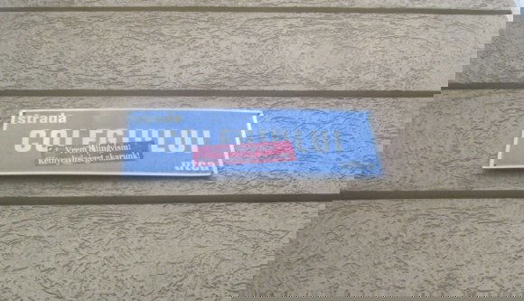 Kétnyelvű táblák: a vásárhelyi városháza szerint a magyar fél manipulál