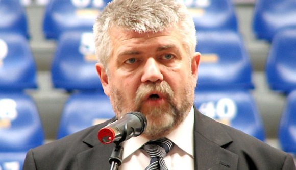 Izsák: tudatosan zaklatnak a román hatóságok