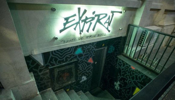 Önként bezár egy bukaresti klub