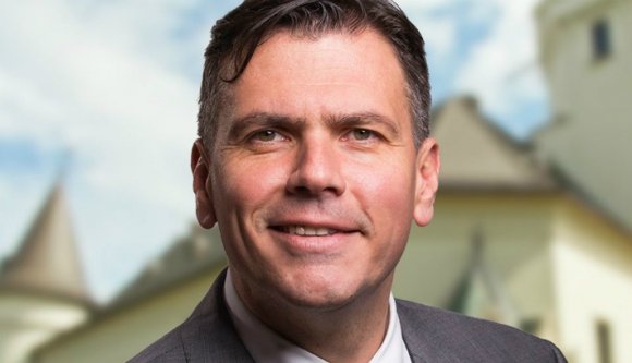 Korrupcióval vádolják a Szatmár megyei tanácselnököt