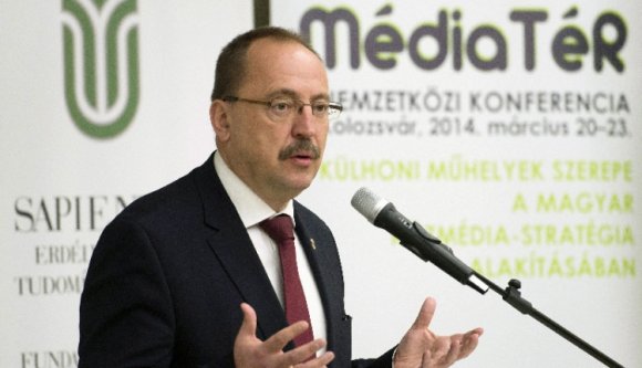 Médiakonferencia Kolozsváron: nemzetegyesítés a sajtó útján