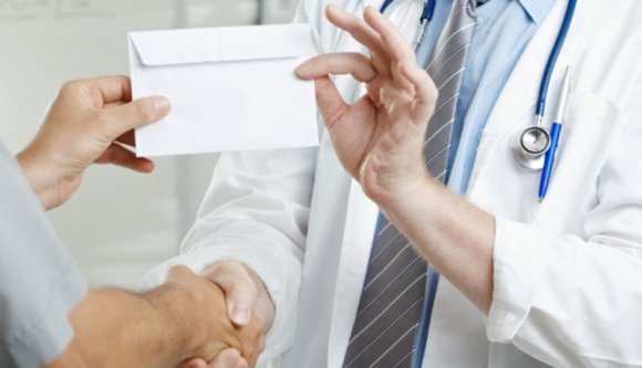 Szívott a pénzéhes szívsebész