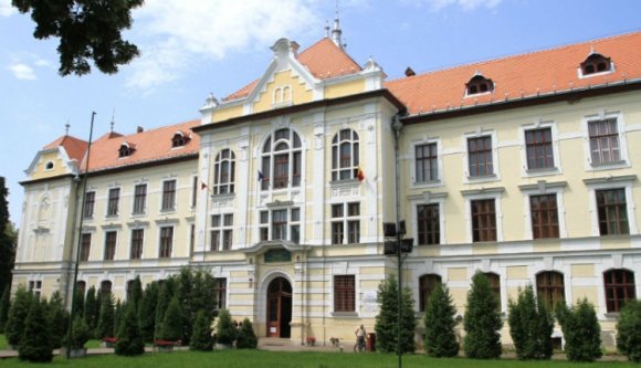 A DNA rászállt a vásárhelyi katolikus gimnáziumra