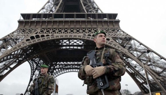Egy román állampolgár is megsebesült Párizsban