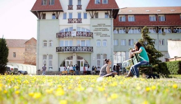 Elfogadták a PKE vezetőinek lemondását