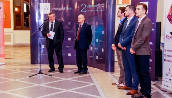 A visegrádi országok ifjúsága Kolozsváron gyülekezik