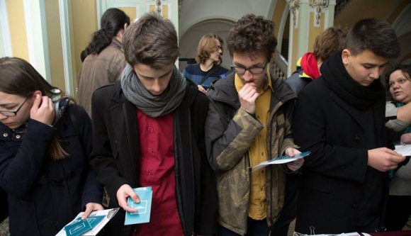 Sulisokat csábítottak az egyetemre