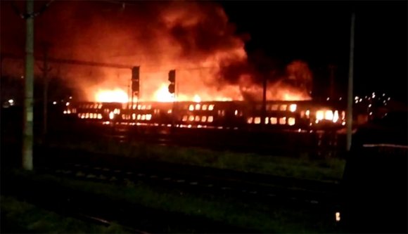 Így lángoltak a vagonok a kolozsvári állomáson [VIDEÓ]