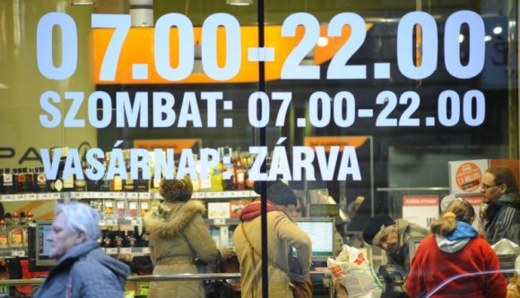 A kettős magyarok és a vasárnapi zárva tartás