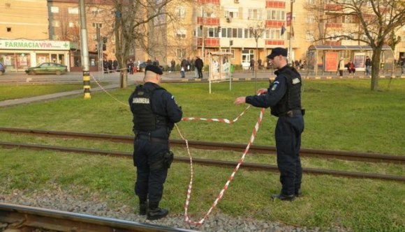 Egy aktatáska miatt bénult meg a villamosközlekedés Váradon