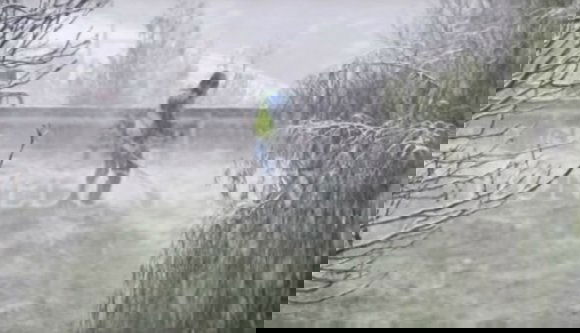 Sűrűn havazik? Itt az ideje a fűnyírásnak! [VIDEÓ]