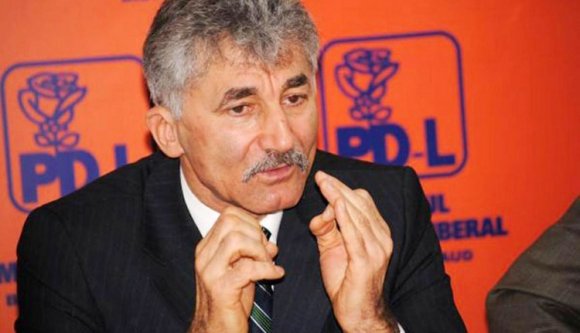 A nemzeti ünnep hátráltatja a korrupciós vizsgálatot