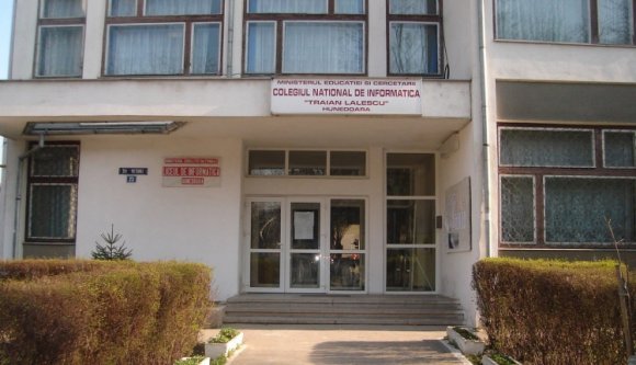 Bombafenyegetés egy vajdahunyadi iskolában