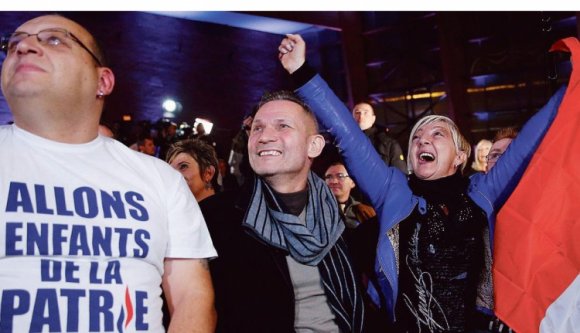 Francia regionális választások: a szélsőjobbnak áll a zászló