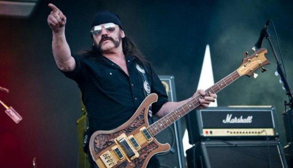 Kösz mindent, Lemmy!