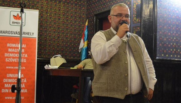 Vásárhelyen is „külsősökkel” nyeretné meg a választásokat az RMDSZ