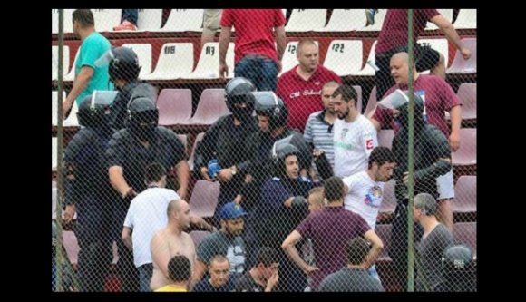 A Rapid-szurkerek a román himnuszt sem ismerik fel?