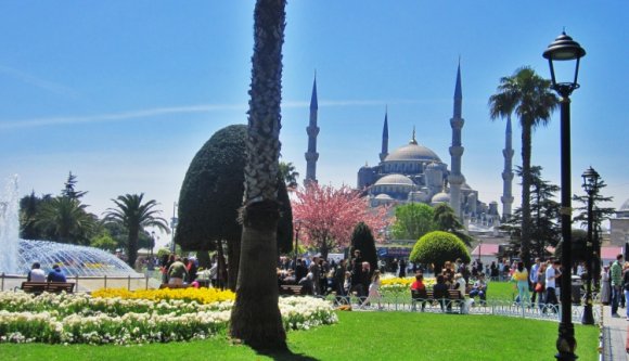 Öngyilkos merénylő robbantott Isztambulban