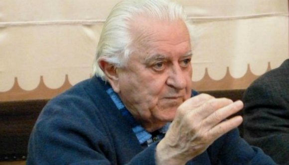 Borral, sajttal emlékeznek Csávossy Györgyre