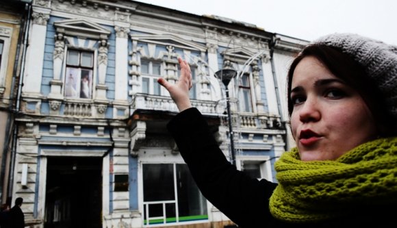 Hulló vakolatok alatt „korzóztunk” Kolozsváron (VIDEÓ)