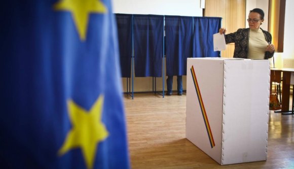 Nem módosítja a választási törvényt a PNL kedvéért Cioloş