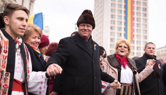 Államelnöki outfit január 24-én, a kis egyesülés napján