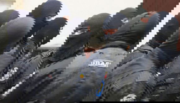 Akkora házkutatás zajlik szerdán, hogy csak na