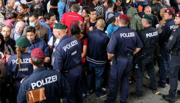 Kisfiút erőszakolt meg egy migráns Bécsben