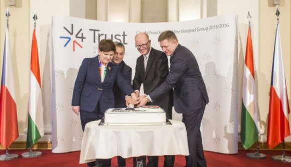 A jubiláló visegrádi csoport erős Európát akar