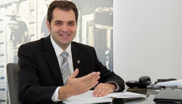 Antal: egy fejlesztési bankkal kötött szerződés miatt vizsgálódik a DNA