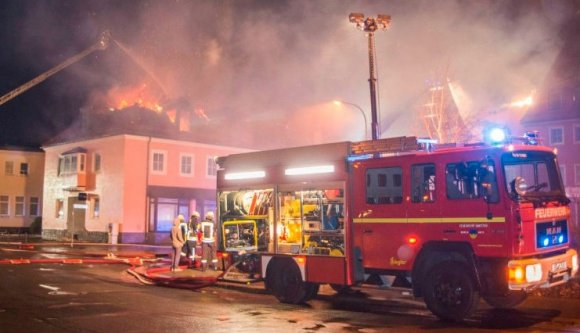 Felgyújtottak egy németországi migránsszállót