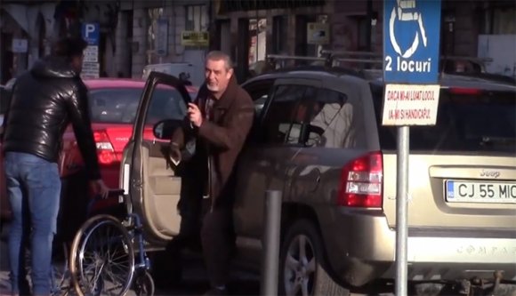 Így segíts a  „fogyatékosoknak”!