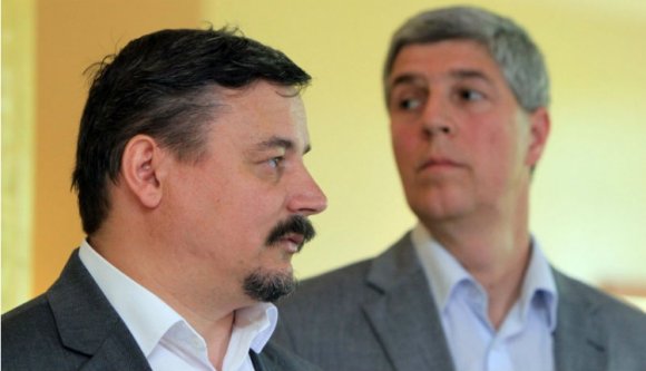 Kutyaszorítóban a felvidéki magyar pártok