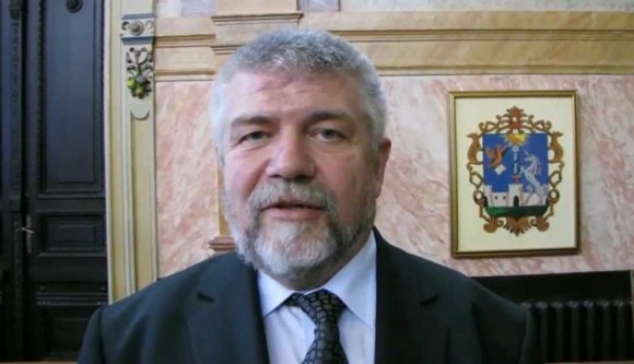 Izsák: közigazgatási reformba az autonómiával!