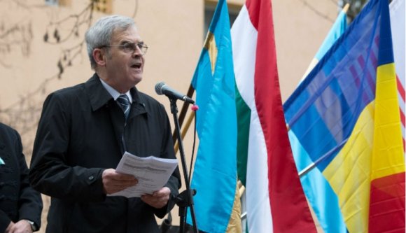 Románia Csillaga helyett Magyar Becsület Rend Tőkés Lászlónak