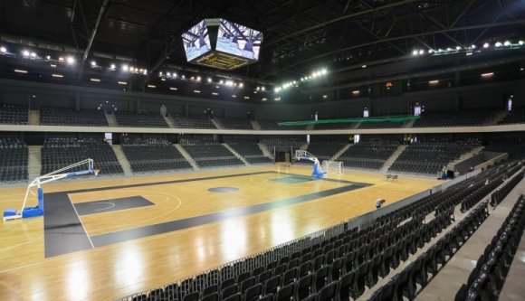 Négy métert zuhant egy kisfiú a kolozsvári sportcsarnokban