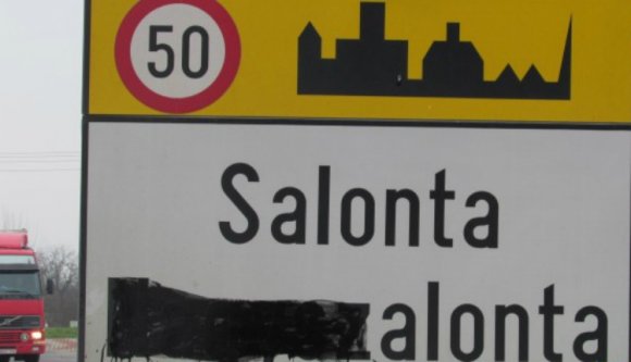 Nagyszalontán sem viselik el a magyar feliratot