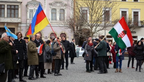 Fancsali: az Erdély-zászló kitűzése nem pótcselekvés