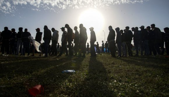 Így könnyítenék a menekültek szétosztását az Unióban