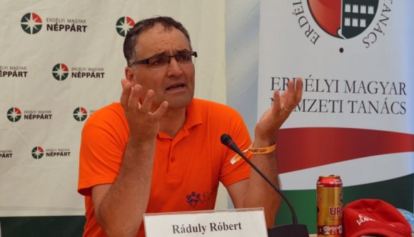 Ráduly versenybe hívja Borbolyt