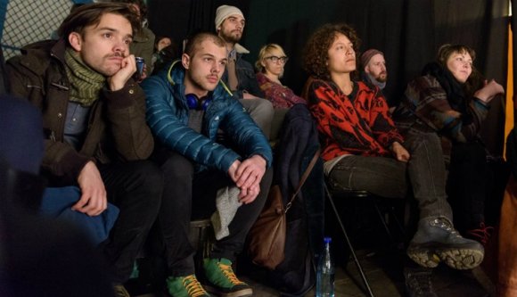 Kulturális csemegékkel várják áprilisban a ZUGolódókat